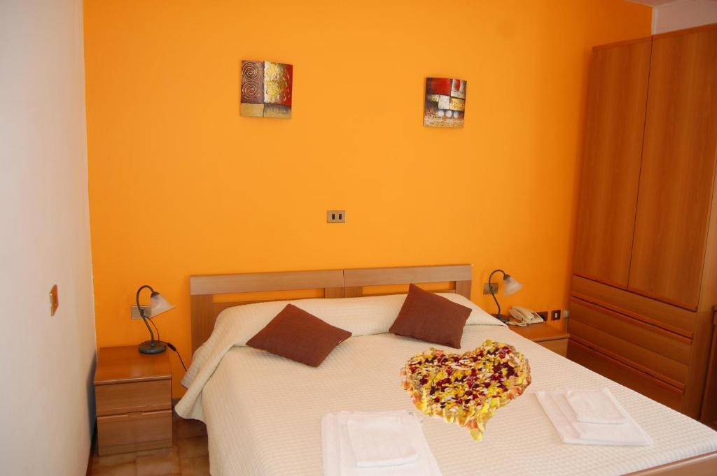 Albergo Del Cacciatore Cremeno Zimmer foto